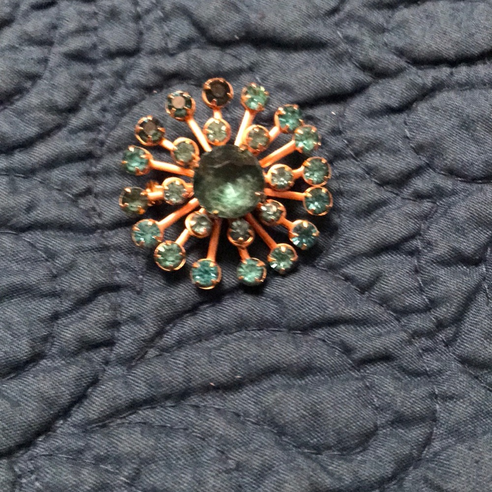 ✨SALE✨Antique Brooch
